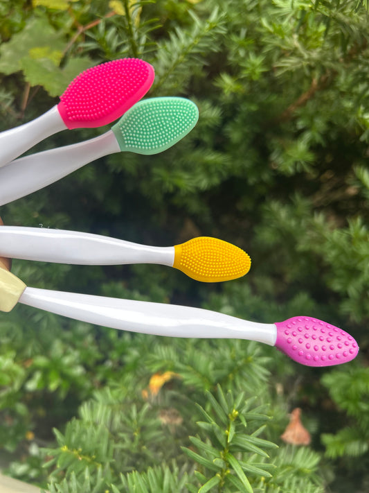 Lip scrub Brushes  (1pc)